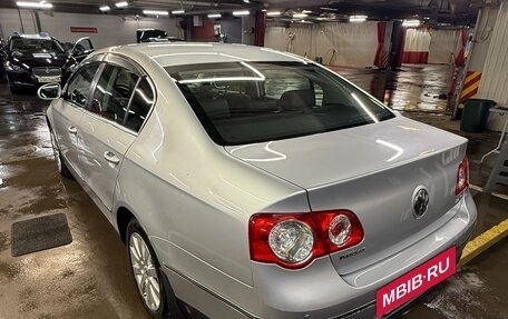 Volkswagen Passat B6, 2006 год, 599 000 рублей, 3 фотография