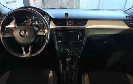 Skoda Rapid I, 2018 год, 1 380 000 рублей, 14 фотография