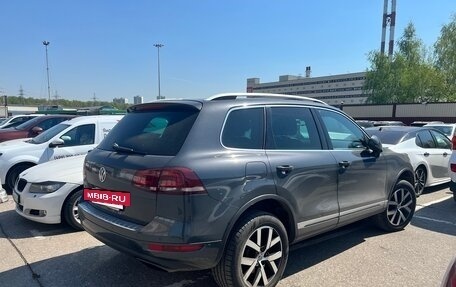 Volkswagen Touareg III, 2013 год, 2 000 000 рублей, 3 фотография
