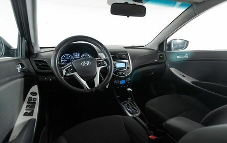 Hyundai Solaris II рестайлинг, 2012 год, 850 000 рублей, 7 фотография