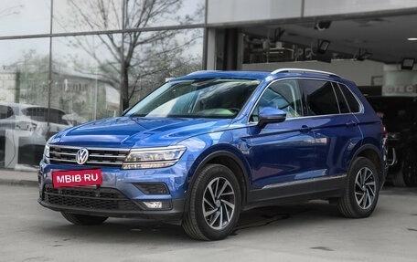 Volkswagen Tiguan II, 2018 год, 3 200 000 рублей, 1 фотография