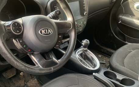 KIA Soul II рестайлинг, 2018 год, 650 000 рублей, 11 фотография