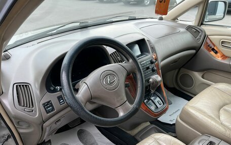 Lexus RX IV рестайлинг, 2000 год, 879 000 рублей, 11 фотография