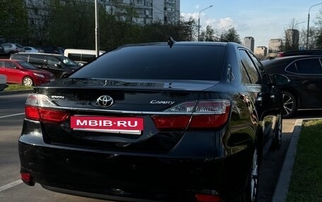 Toyota Camry, 2017 год, 2 200 000 рублей, 6 фотография