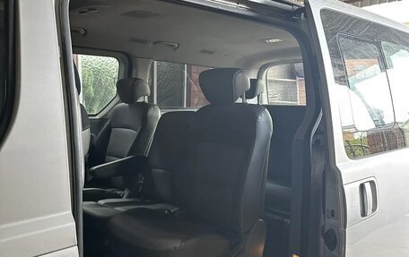 Hyundai Grand Starex Grand Starex I рестайлинг 2, 2008 год, 1 300 000 рублей, 12 фотография