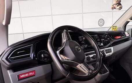 Volkswagen Caravelle T6 рестайлинг, 2020 год, 5 190 000 рублей, 2 фотография