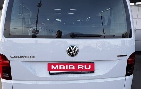 Volkswagen Caravelle T6 рестайлинг, 2020 год, 5 190 000 рублей, 5 фотография
