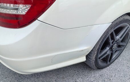 Mercedes-Benz C-Класс, 2011 год, 900 000 рублей, 11 фотография
