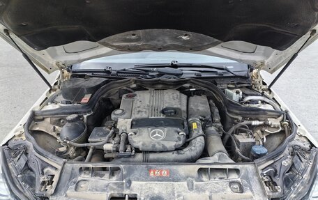 Mercedes-Benz C-Класс, 2011 год, 900 000 рублей, 10 фотография