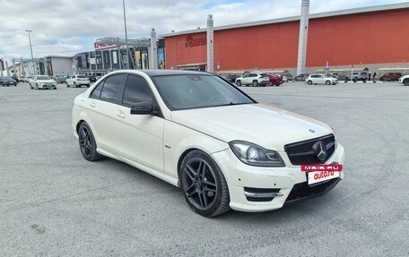 Mercedes-Benz C-Класс, 2011 год, 900 000 рублей, 3 фотография