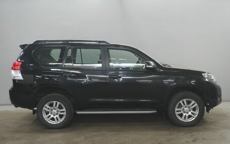 Toyota Land Cruiser Prado 150 рестайлинг 2, 2010 год, 3 263 000 рублей, 5 фотография