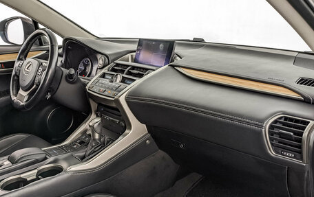 Lexus NX I, 2016 год, 2 850 000 рублей, 13 фотография