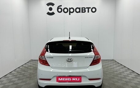 Hyundai Solaris II рестайлинг, 2015 год, 890 000 рублей, 10 фотография