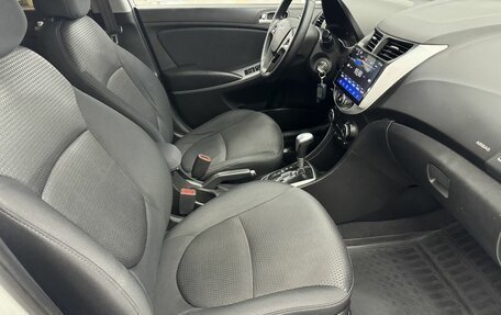 Hyundai Solaris II рестайлинг, 2015 год, 890 000 рублей, 14 фотография