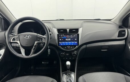 Hyundai Solaris II рестайлинг, 2015 год, 890 000 рублей, 16 фотография