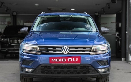 Volkswagen Tiguan II, 2018 год, 3 200 000 рублей, 2 фотография