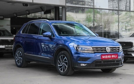 Volkswagen Tiguan II, 2018 год, 3 200 000 рублей, 3 фотография