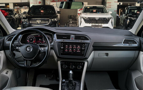 Volkswagen Tiguan II, 2018 год, 3 200 000 рублей, 11 фотография