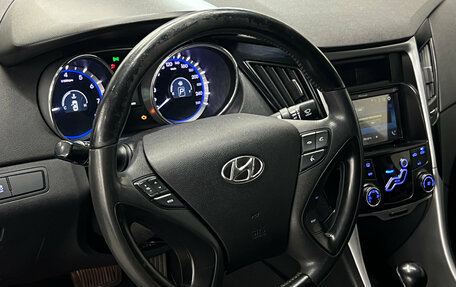 Hyundai Sonata VI, 2010 год, 1 247 000 рублей, 11 фотография