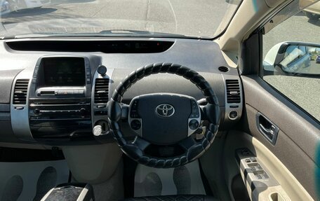 Toyota Prius, 2008 год, 759 000 рублей, 18 фотография