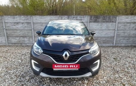 Renault Kaptur I рестайлинг, 2019 год, 1 700 000 рублей, 3 фотография
