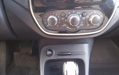 Renault Kaptur I рестайлинг, 2019 год, 1 700 000 рублей, 13 фотография