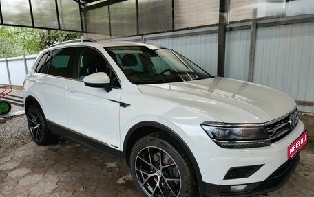 Volkswagen Tiguan II, 2018 год, 2 900 000 рублей, 1 фотография