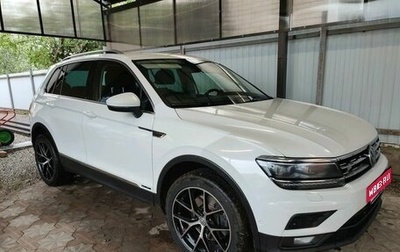 Volkswagen Tiguan II, 2018 год, 2 900 000 рублей, 1 фотография