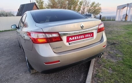 Renault Latitude I, 2013 год, 680 000 рублей, 6 фотография