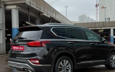 Hyundai Santa Fe IV, 2018 год, 3 050 000 рублей, 4 фотография