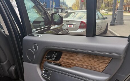 Land Rover Range Rover IV рестайлинг, 2018 год, 6 950 000 рублей, 12 фотография