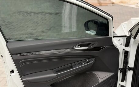 Volkswagen Golf VIII, 2022 год, 2 580 000 рублей, 11 фотография