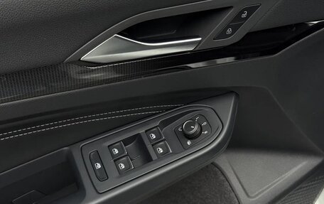 Volkswagen Golf VIII, 2022 год, 2 580 000 рублей, 13 фотография
