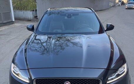 Jaguar F-Pace, 2017 год, 3 500 000 рублей, 13 фотография