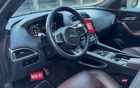 Jaguar F-Pace, 2017 год, 3 500 000 рублей, 9 фотография