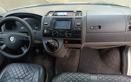 Volkswagen Transporter T5 рестайлинг, 2008 год, 610 000 рублей, 3 фотография