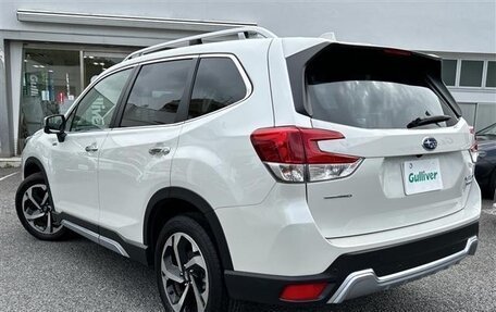 Subaru Forester, 2022 год, 2 400 000 рублей, 10 фотография