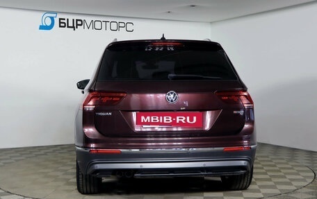 Volkswagen Tiguan II, 2018 год, 2 599 990 рублей, 6 фотография