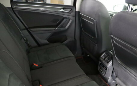 Volkswagen Tiguan II, 2018 год, 2 599 990 рублей, 23 фотография