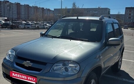 Chevrolet Niva I рестайлинг, 2016 год, 675 000 рублей, 3 фотография