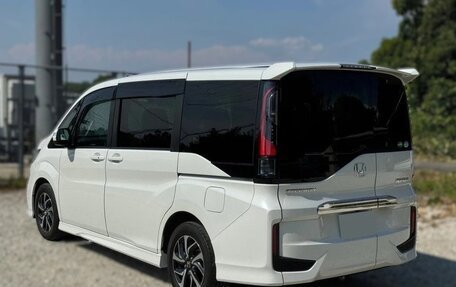 Honda Stepwgn IV, 2021 год, 1 997 000 рублей, 6 фотография