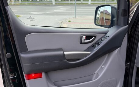 Hyundai Grand Starex Grand Starex I рестайлинг 2, 2014 год, 2 400 000 рублей, 17 фотография