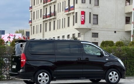 Hyundai Grand Starex Grand Starex I рестайлинг 2, 2014 год, 2 400 000 рублей, 6 фотография