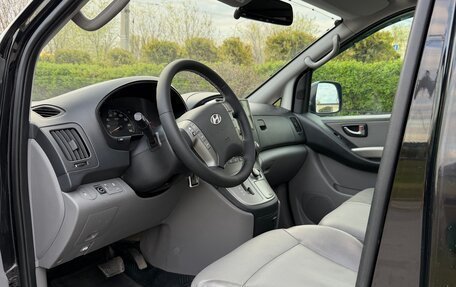 Hyundai Grand Starex Grand Starex I рестайлинг 2, 2014 год, 2 400 000 рублей, 19 фотография