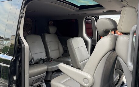 Hyundai Grand Starex Grand Starex I рестайлинг 2, 2014 год, 2 400 000 рублей, 37 фотография