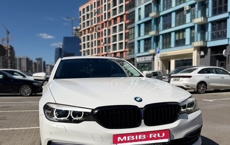 BMW 5 серия, 2019 год, 2 690 000 рублей, 2 фотография