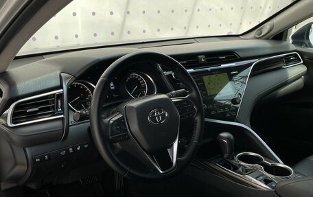 Toyota Camry, 2019 год, 2 990 000 рублей, 15 фотография