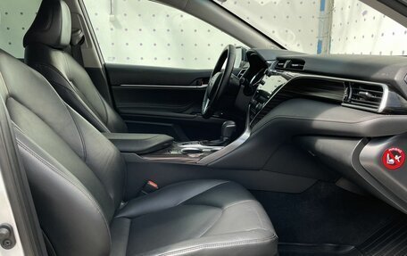 Toyota Camry, 2019 год, 2 990 000 рублей, 12 фотография