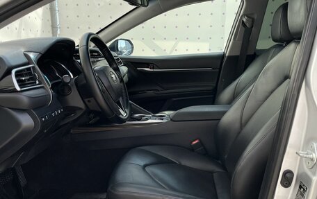 Toyota Camry, 2019 год, 2 990 000 рублей, 11 фотография