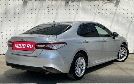 Toyota Camry, 2019 год, 2 990 000 рублей, 4 фотография
